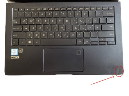 【ASUS】ZenBook 3 Deluxe (UX490UA)